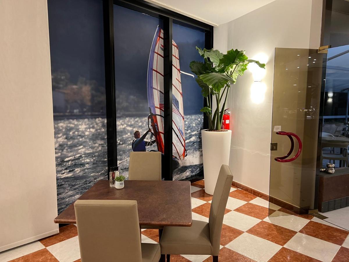 Wind Hotel Malcesine Exteriör bild