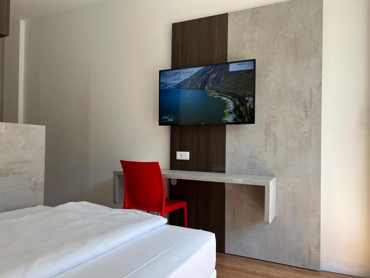 Wind Hotel Malcesine Exteriör bild
